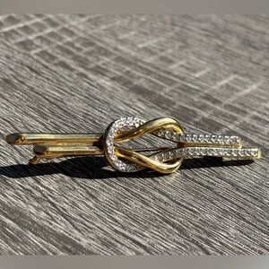 Nina Ricci Pin 22k Gold Plated With Swarovski Crystals NWOT